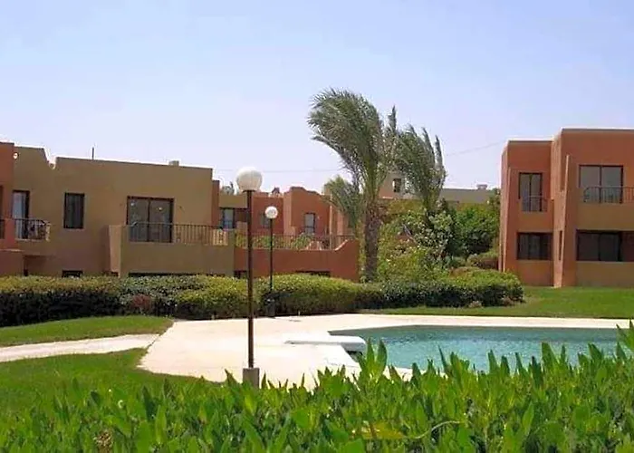 酒店 Stella De Mari In Makadi With And Pool View 洪加達