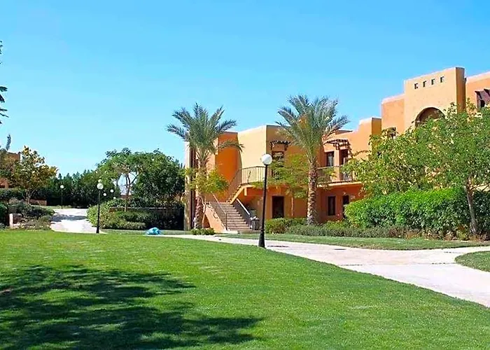 Stella De Mari In Makadi With And Pool View 3* 洪加達